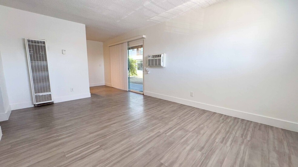 Interior Photo - Willow Glen Apartments