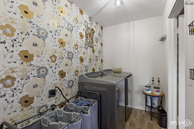 Building Photo - 4517 Wynnwood Dr