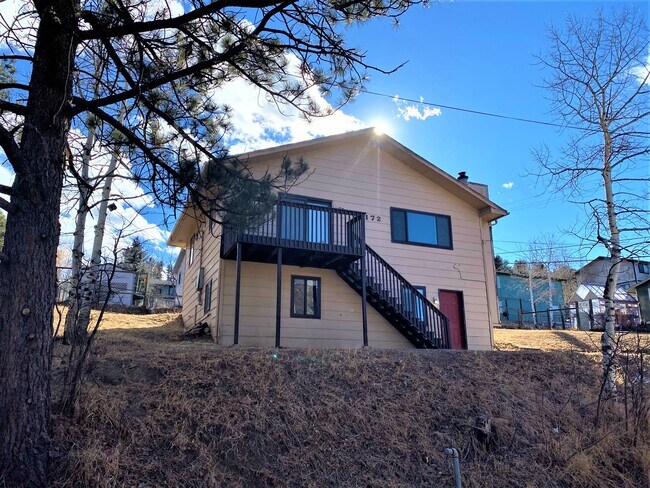 Building Photo - 26172 Center Dr