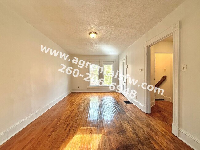 Building Photo - 231 W Dewald St