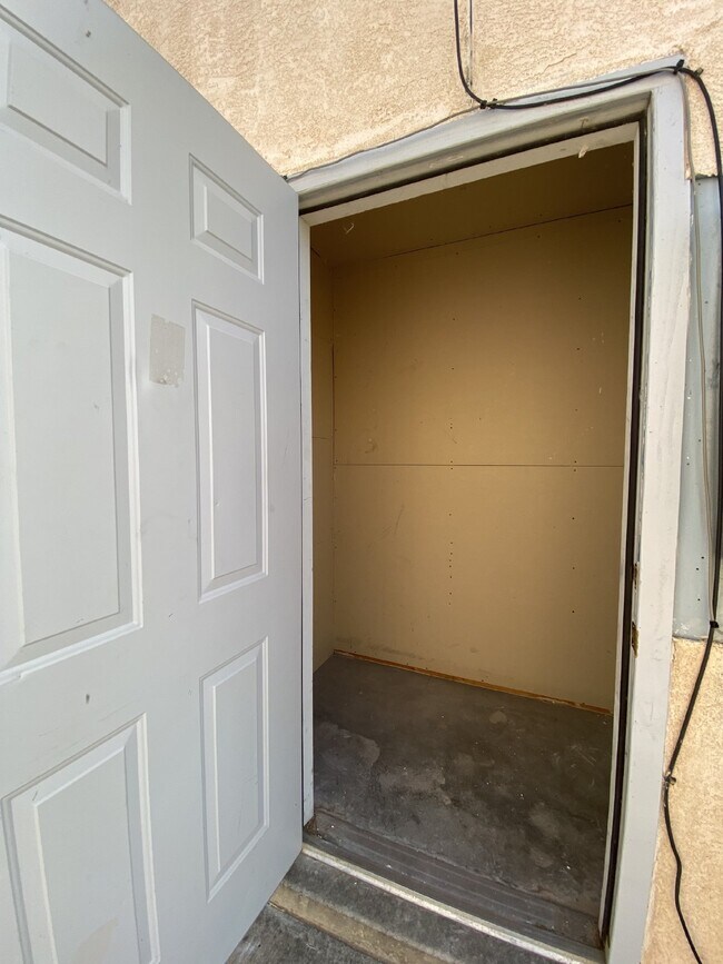 Building Photo - 2BR/1Bath - 4 Plex in Rio Rancho
