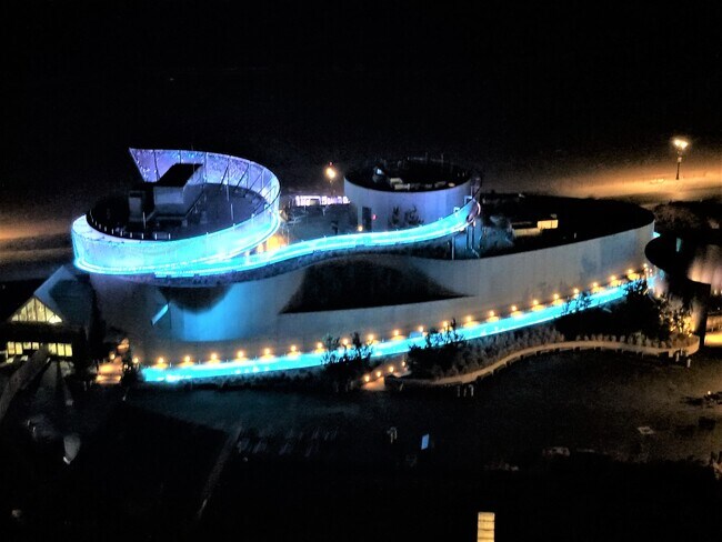 Building Photo - 601 Surf Ave