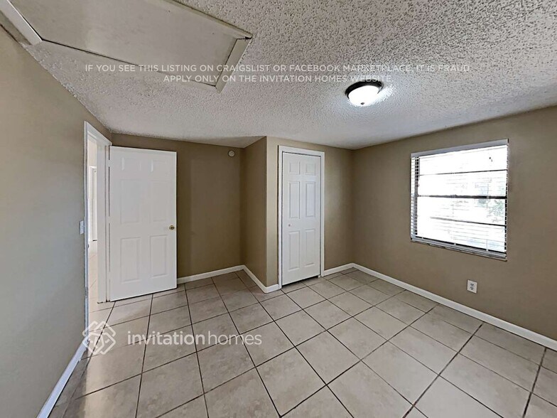 Building Photo - 10206 Vista Cove Ct