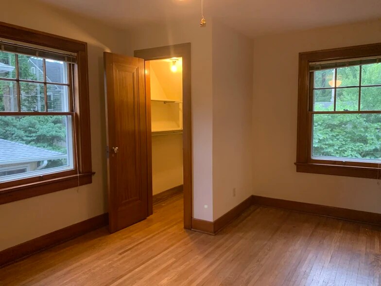 Building Photo - 705 S Fess Ave