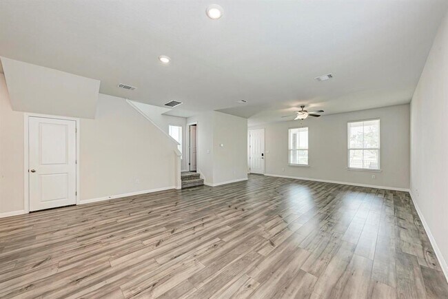 Building Photo - 1021 Lone Peak Wy