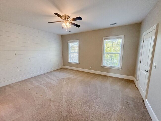 Building Photo - 1028 Bowman Woods Dr