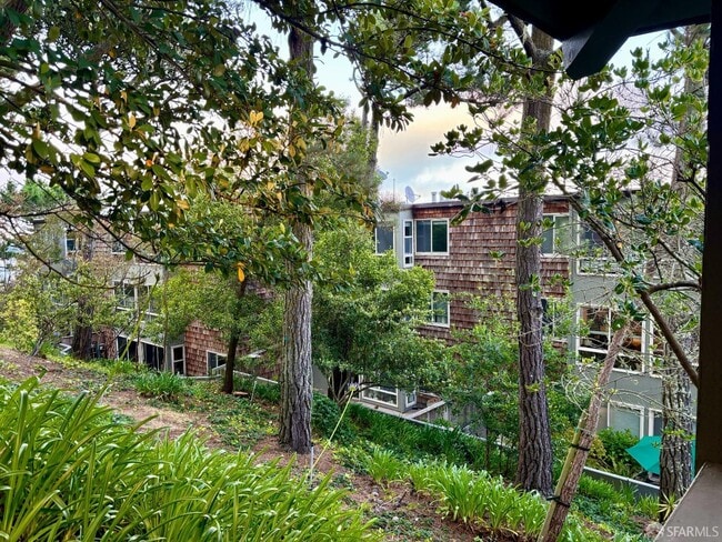 Primary Photo - 5140 Diamond Heights Blvd