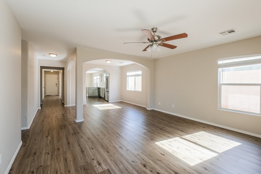 Building Photo - 25213 W Cranston Ln