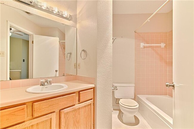 Building Photo - 6708 Windrift Way