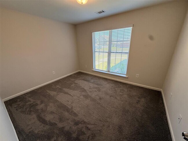 Building Photo - 6108 Ridgeside Boulevard