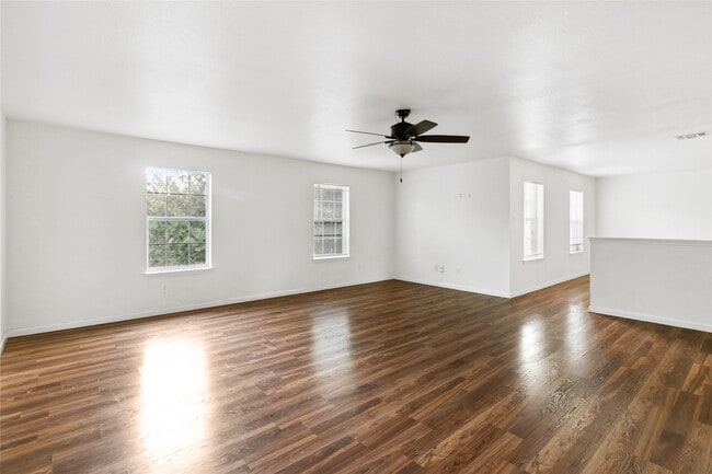 Building Photo - 7938 Chatham Springs Ln