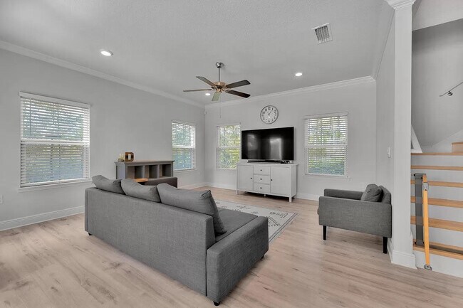 Building Photo - 183 Hammock Oaks Blvd