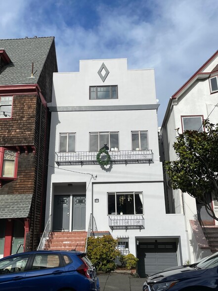 The building - 1386 Page St