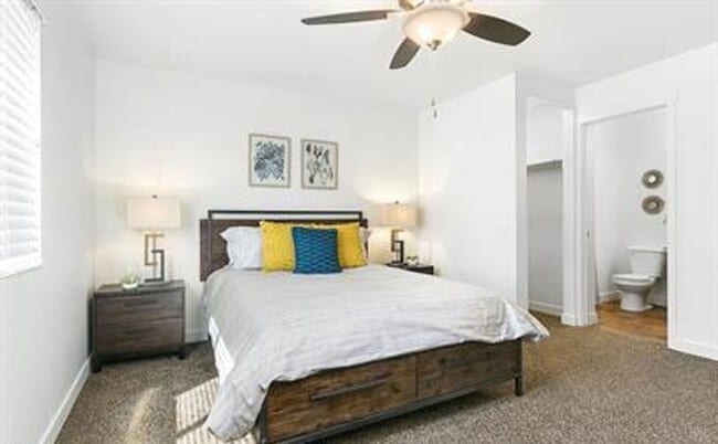 Building Photo - 4142-4148 W Miner View Ln