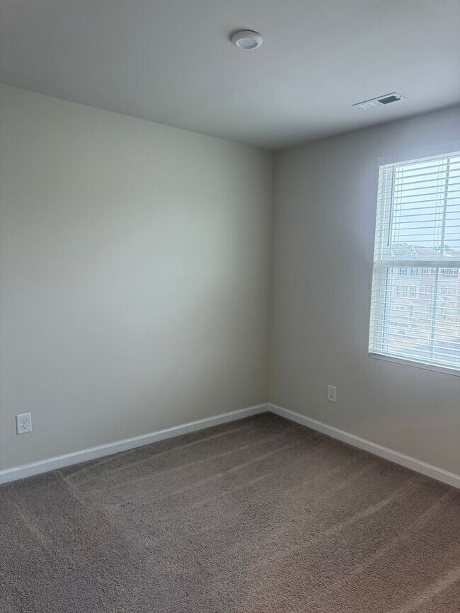 Building Photo - September MOVE IN SPECIAL-$150.00 Your Fir...