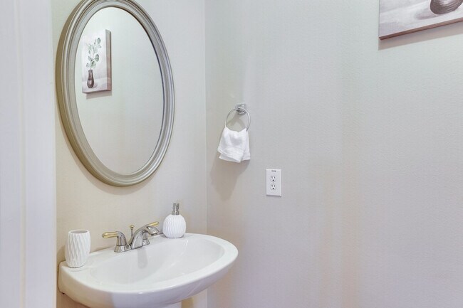 Building Photo - 5911 Indian Hills Ln