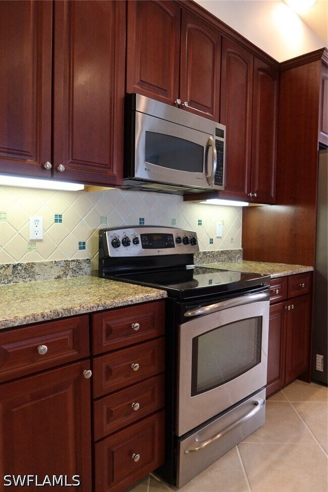 Building Photo - 7168 Lemuria Cir