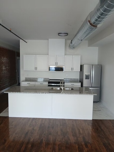 Building Photo - Cruys Lofts