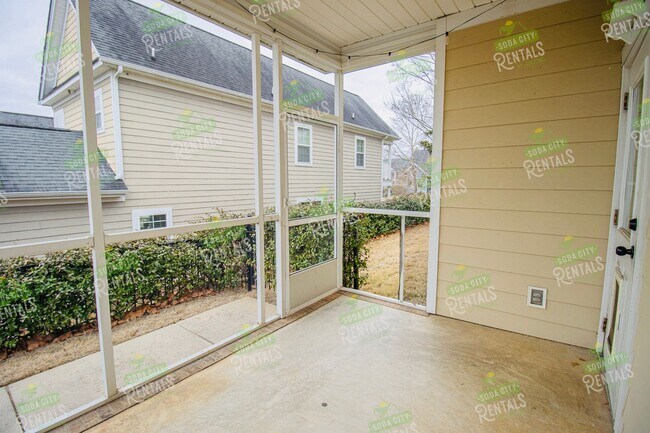 Building Photo - Prelease for June 15th, 2026- 3 Bedroom, 2...