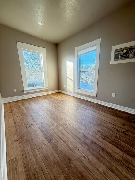 Building Photo - 4107 Smallwood Ln