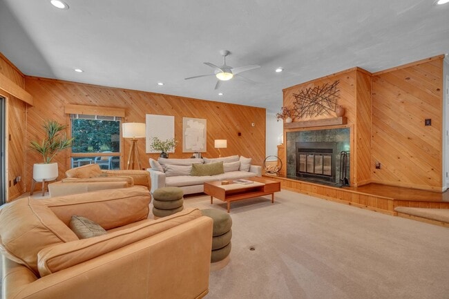 Building Photo - A Custom Home in Linkhorn Cove - 1-Acre Wo...