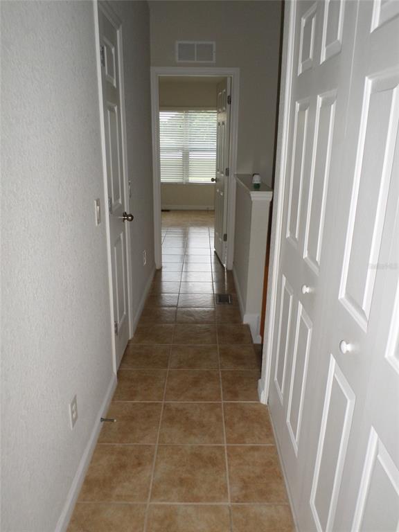 Building Photo - 4461 SW 49th Ave