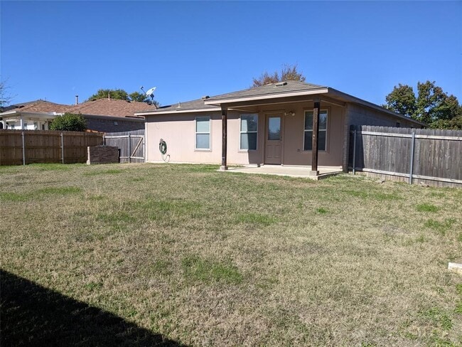 Building Photo - 302 McCarthur Dr