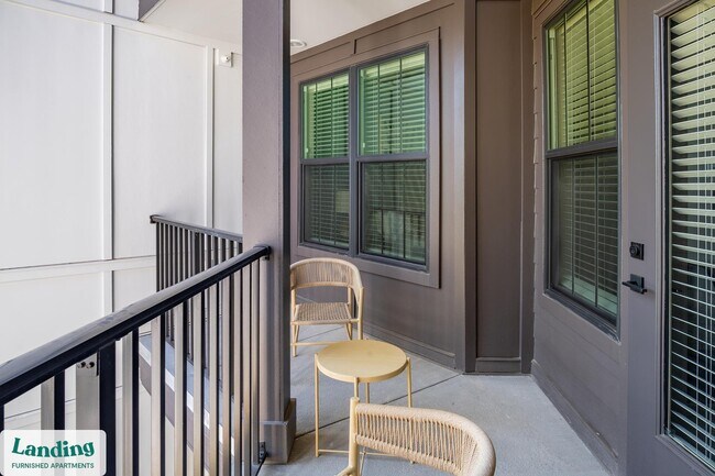 Building Photo - 1559 W 9 Mile Rd