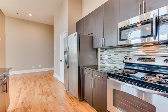 Building Photo - 936 Broad St