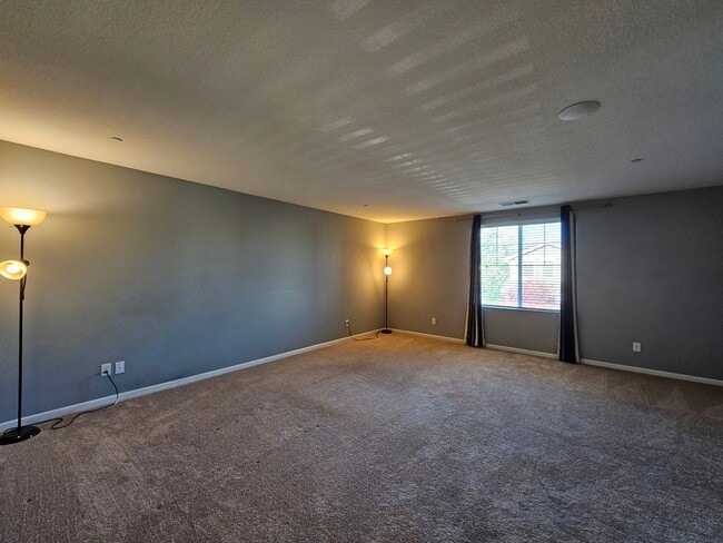 Building Photo - 10900 Merrick Way