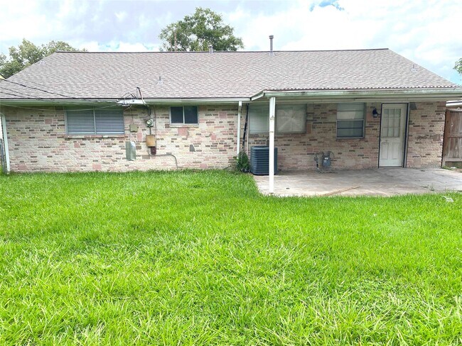 Building Photo - 534 Glenvale Dr