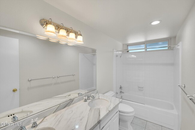 Building Photo - 2094 Bridgegate Ct