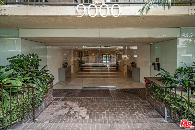 Building Photo - 9000 Cynthia St