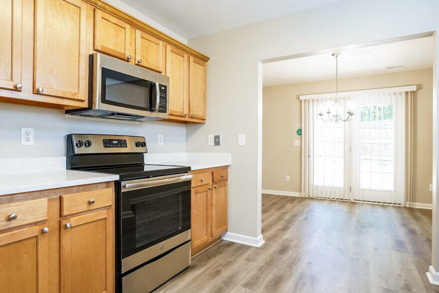 Building Photo - 6021 Herston Rd