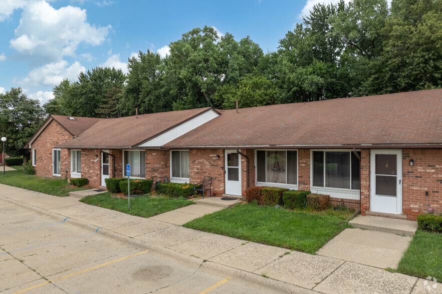 Building Photo - Masonic Estates