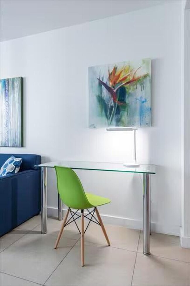 Building Photo - 6551 Collins Ave