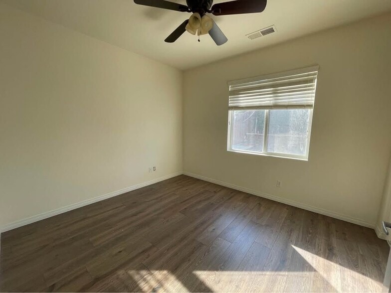 Building Photo - 35655 Winkler St