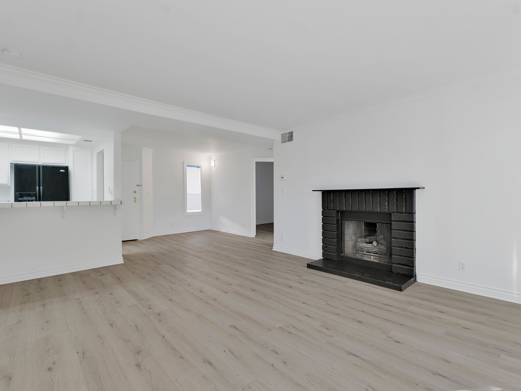 Building Photo - 7800 Topanga Canyon Blvd