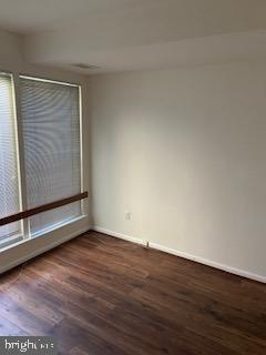 Building Photo - 1823 N Shore Ct
