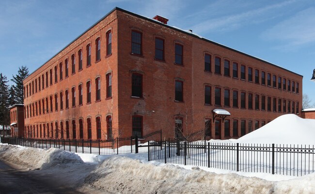 Building Photo - Logan Park Lofts