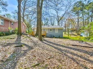 Building Photo - 1407 Kennesaw Dr NW