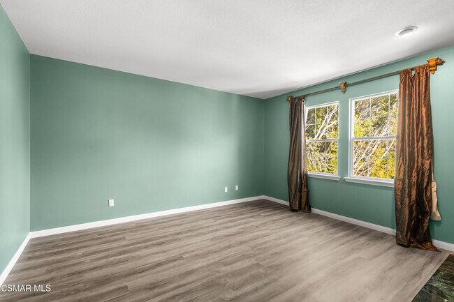 Building Photo - 516 Rustic Hills Dr