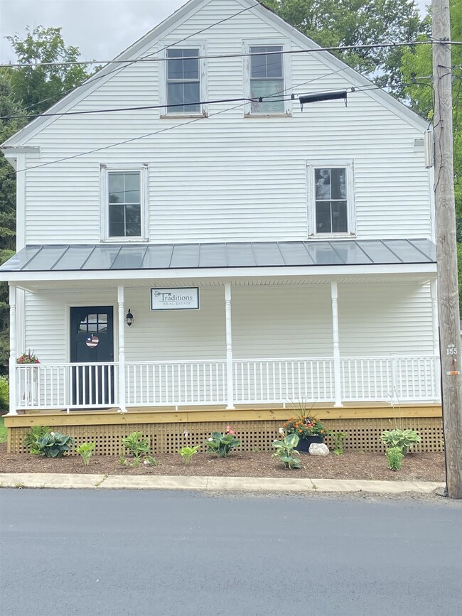 Building Photo - 73 Main St