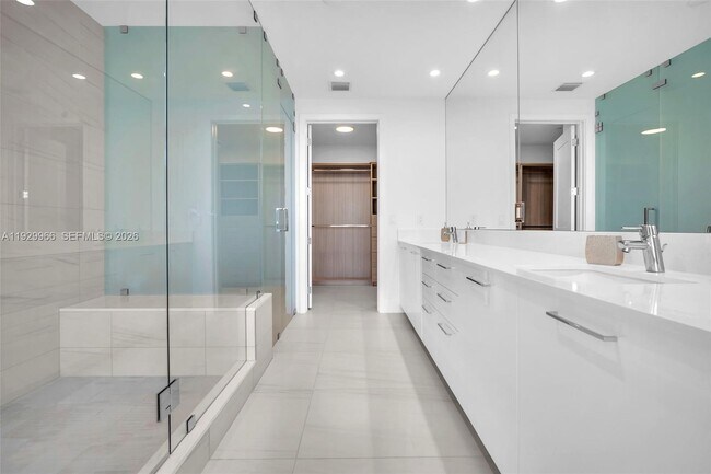 Building Photo - 151 N Seabreeze Blvd