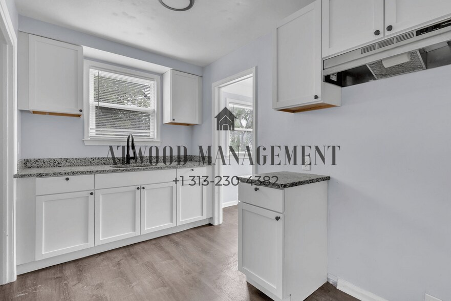 Building Photo - 9078 Minock St