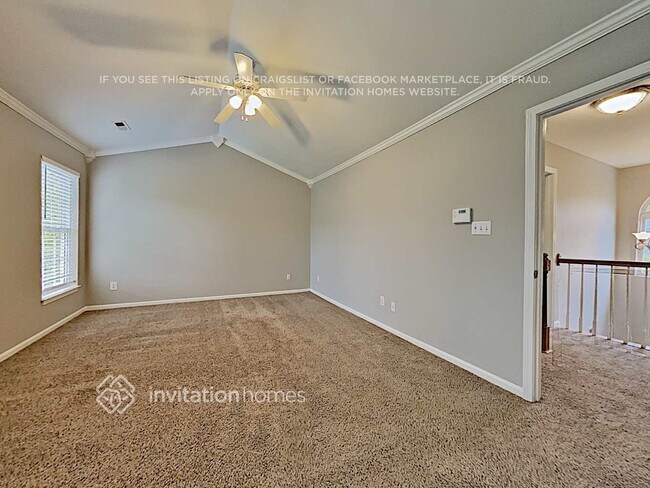 Building Photo - 8006 Glamorgan Ln