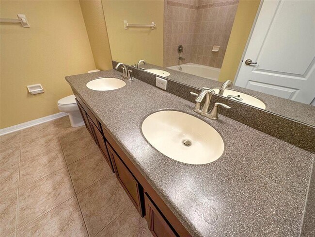 Building Photo - 11801 Castine St