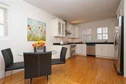 Building Photo - Strategically located 3 Bed - 1 Bath Condo