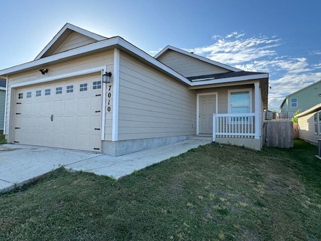 Building Photo - 7010 Solar Rdg