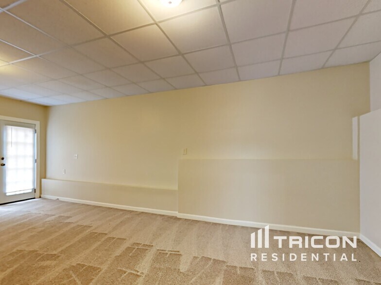 Building Photo - 616 Southern Trace Dr